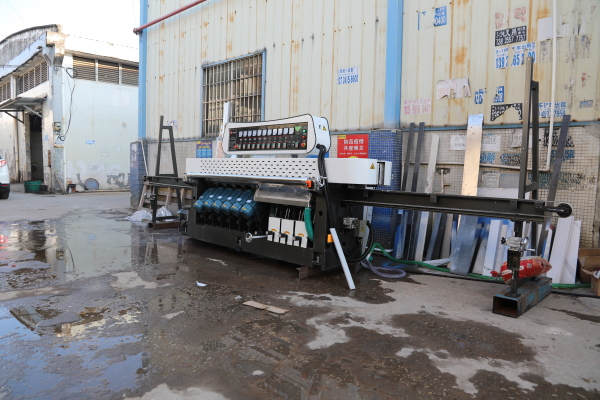 巖板倒角機