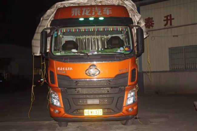 巖板加工設(shè)備