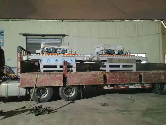 2400型數(shù)控三刀切割機(jī)