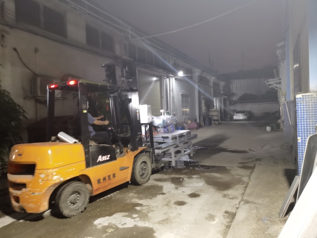 1200型手推數(shù)控雙刀切割機